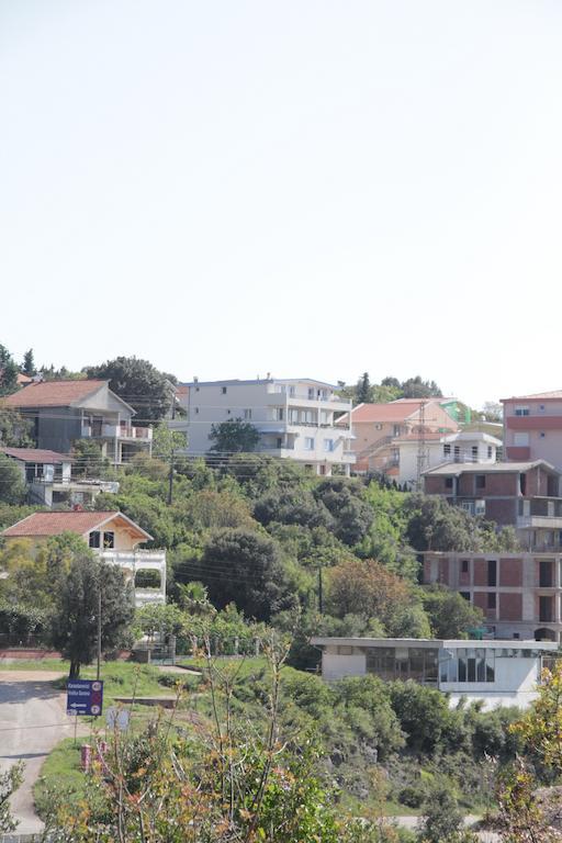 Apartments Ajla Utjeha Εξωτερικό φωτογραφία