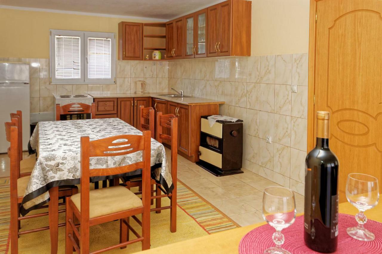 Apartments Ajla Utjeha Εξωτερικό φωτογραφία